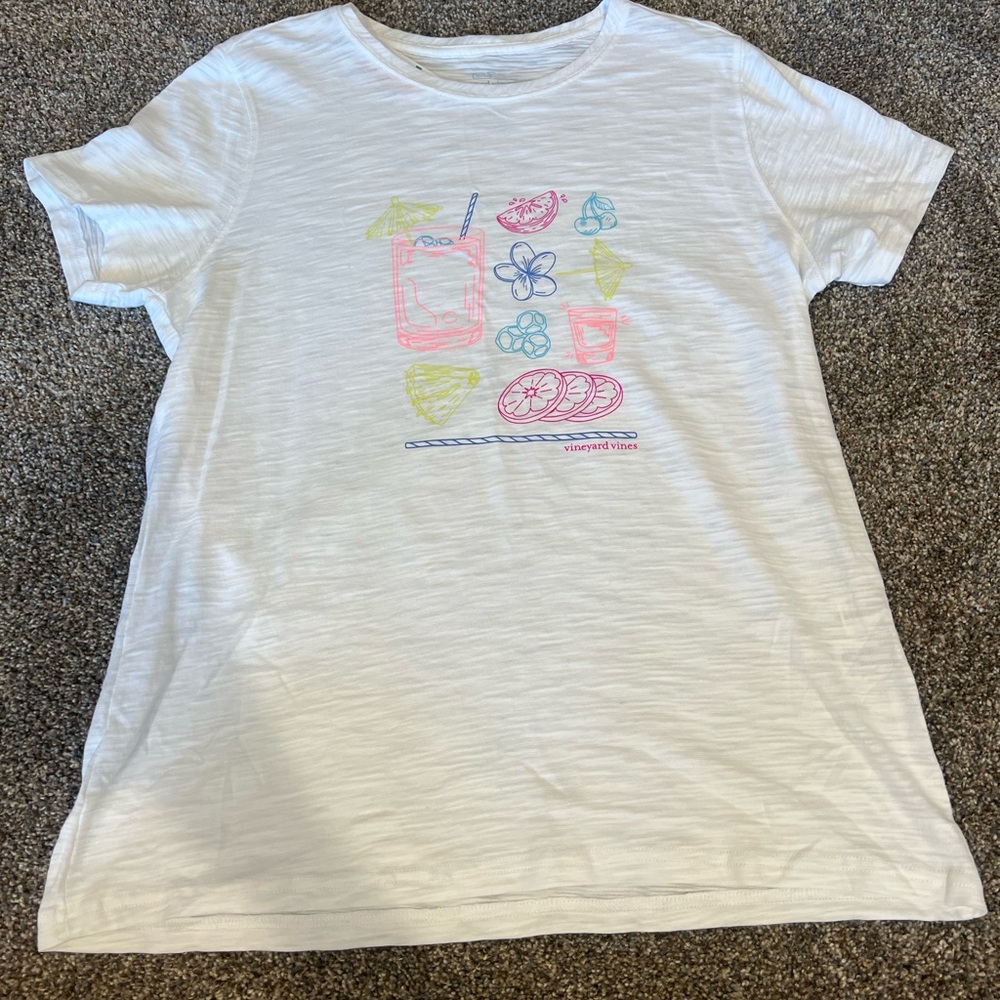 Vineyard Vines Pink and White Short Sleeve Tee with Artistic Graphic